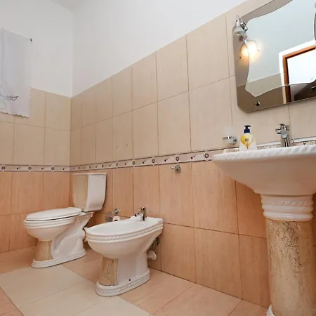Hotel Elmar Berat